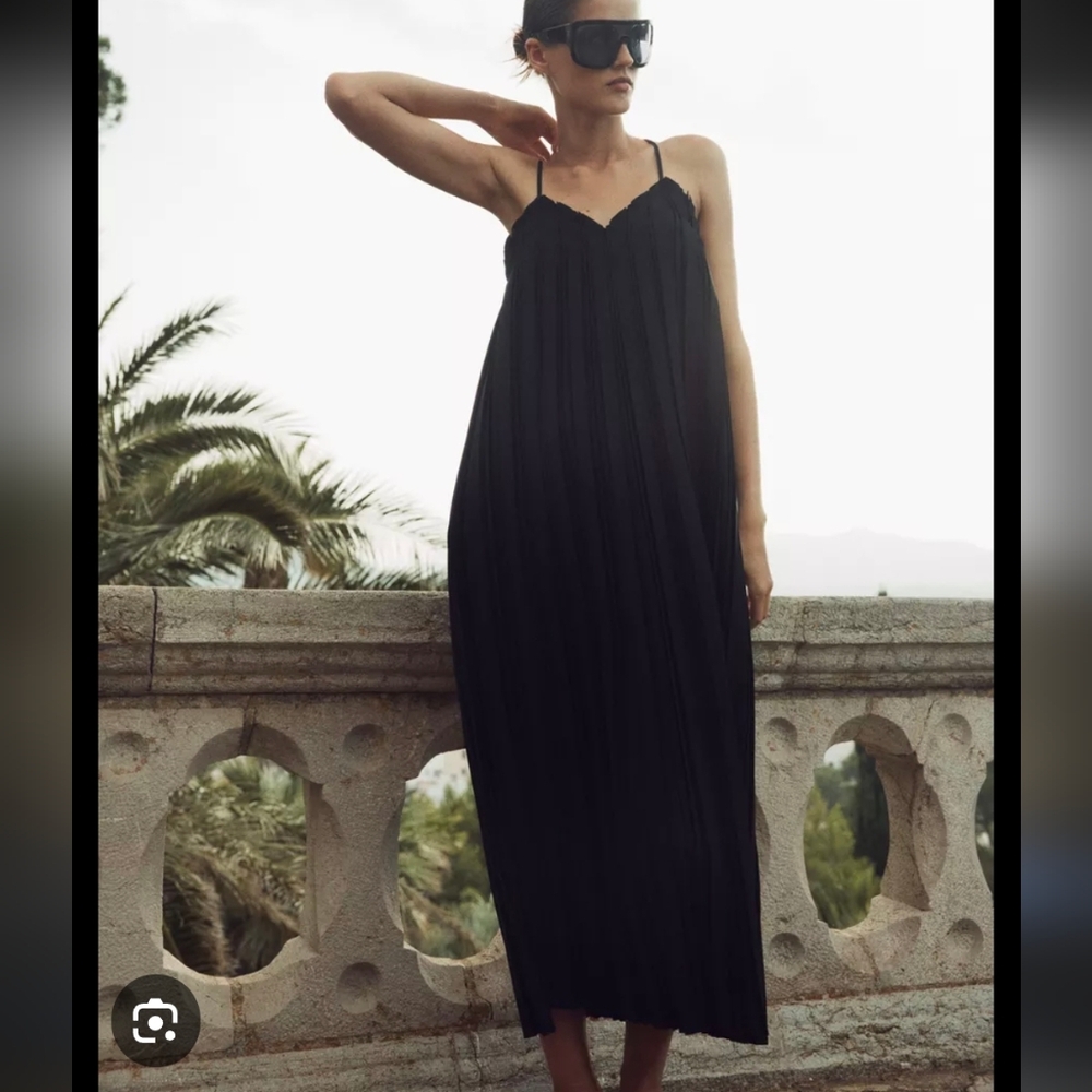 NEW ☆ ZARA Pleated Black Strap  Maxi Dress /